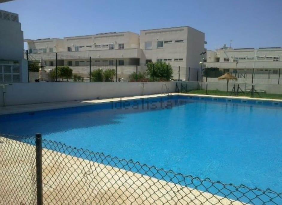 Appartement Piso Familiar En El Toyo à Almería Extérieur photo